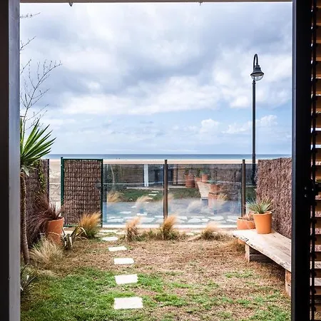 Papaya Apartment
