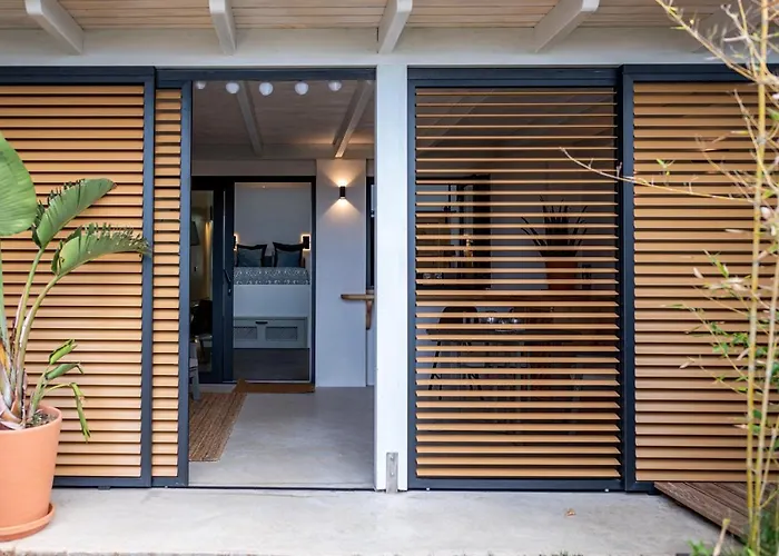 Papaya Apartment